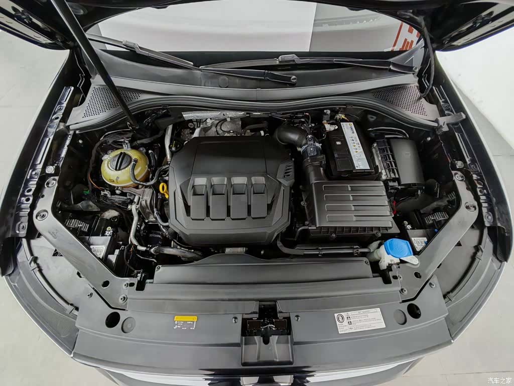 Volkswagen Tiguan L, 2023 6