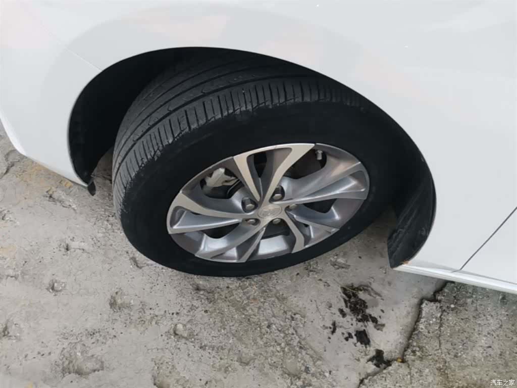 Buick Verano, 2023 23