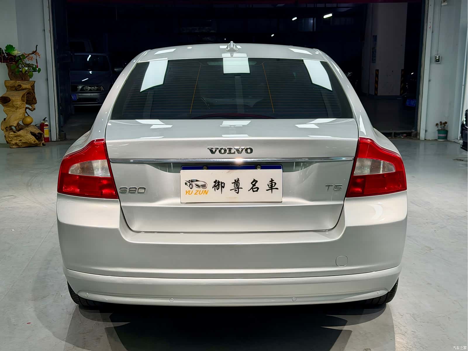 Volvo S80, 2009 6