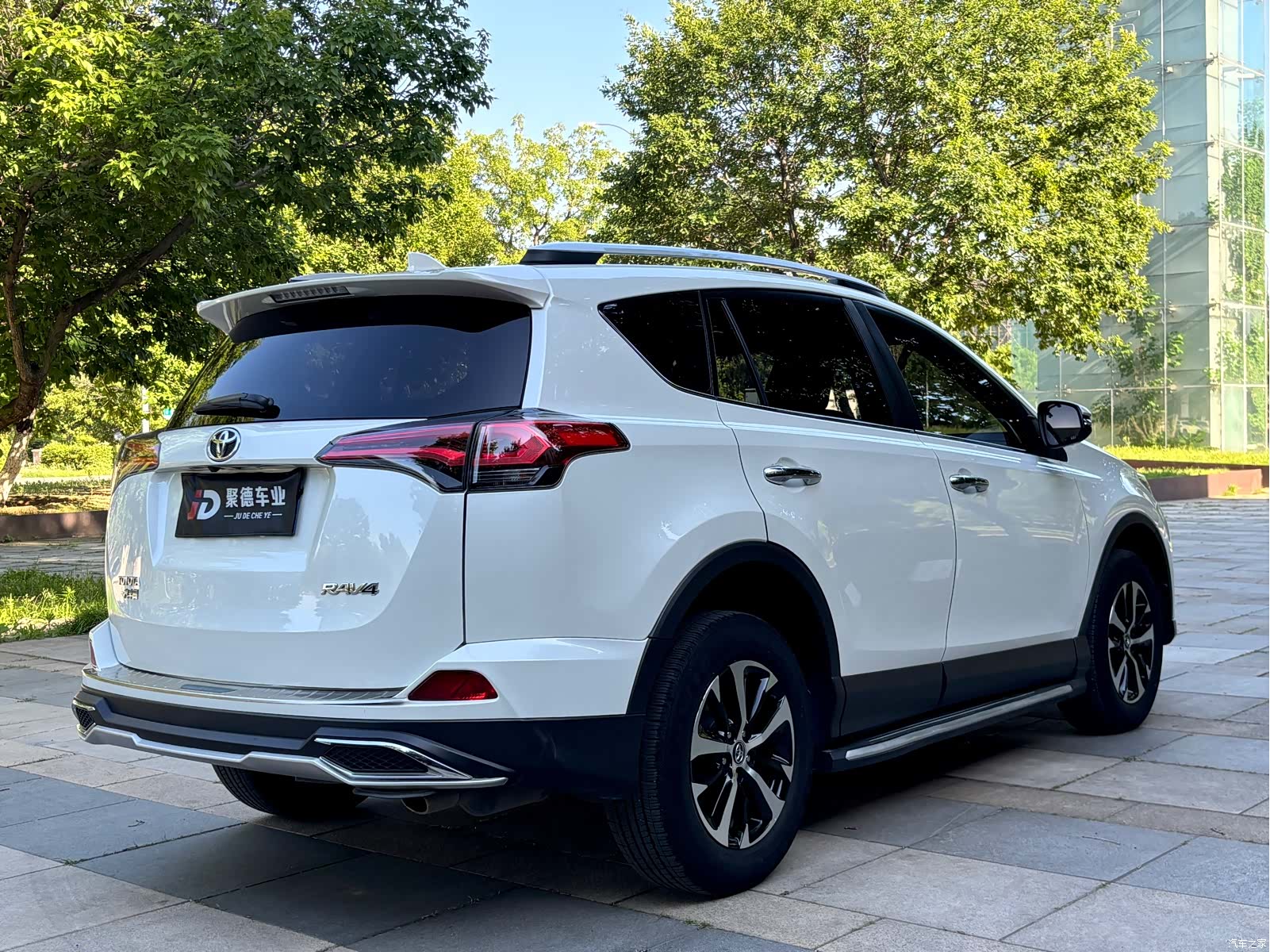 Toyota RAV4, 2018 7
