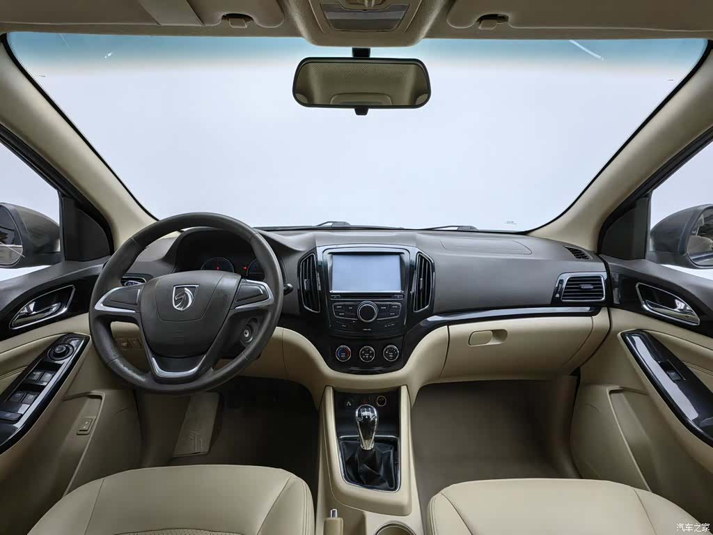 Wuling 730, 2016 все фото