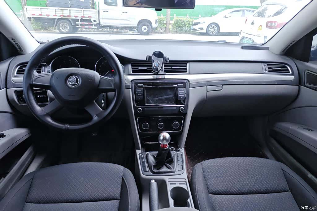 Skoda Superb, 2014 12