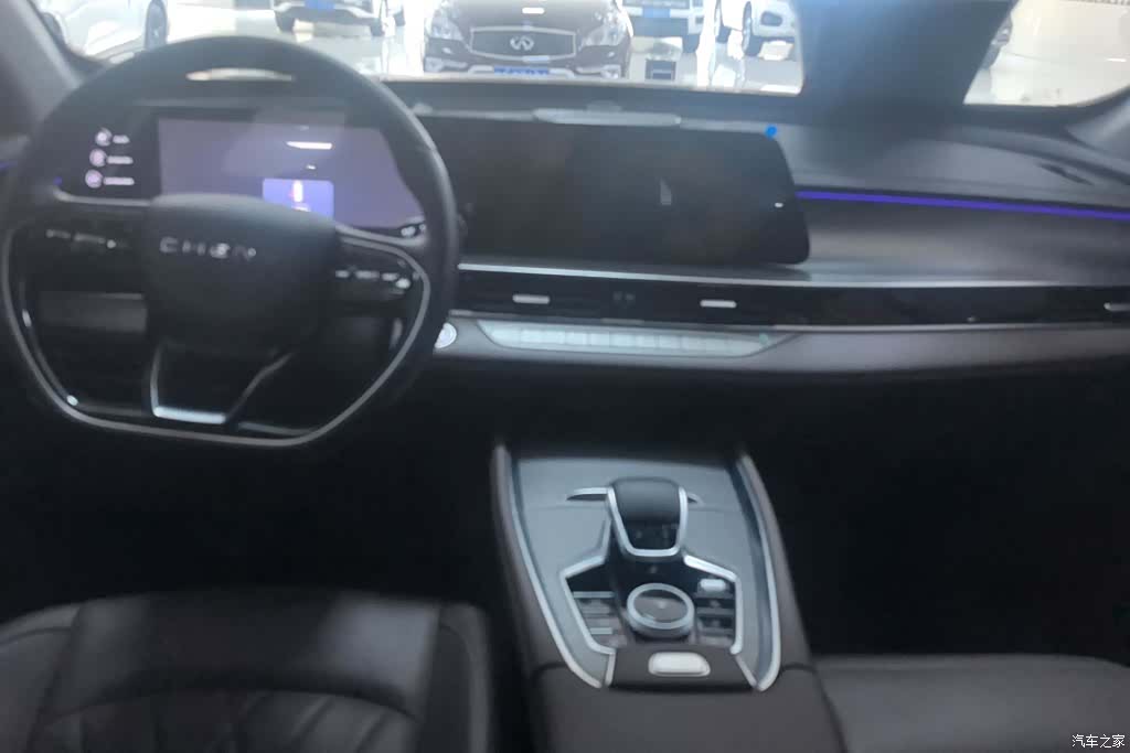 Chery Tiggo 8, 2025 13