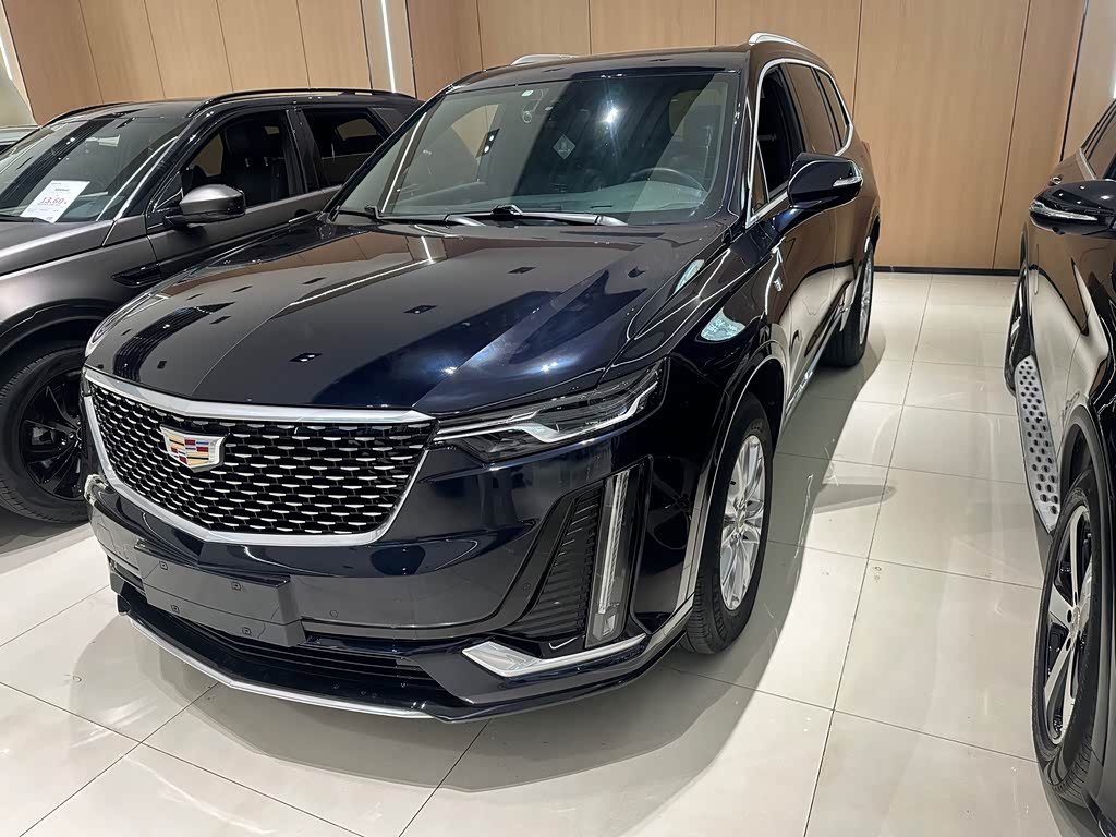Cadillac XT6
