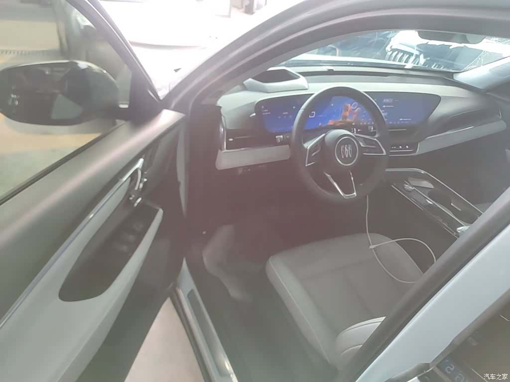 Buick E5, 2025 16