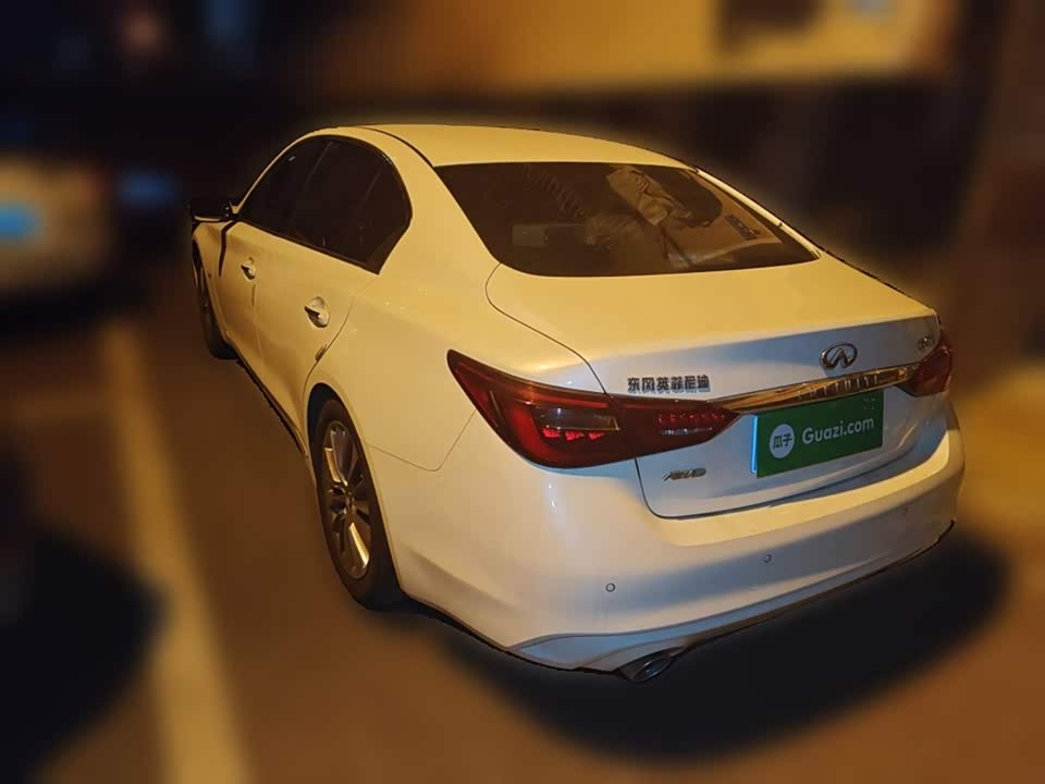 Infiniti Q50L