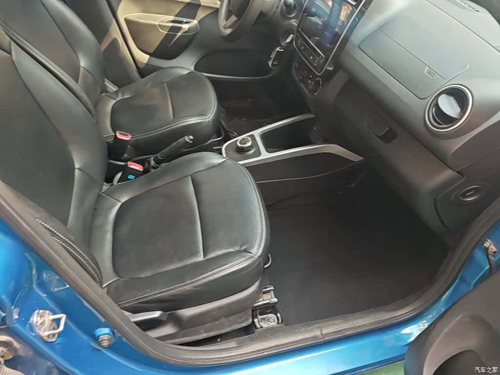 Nissan e30, 2021 25