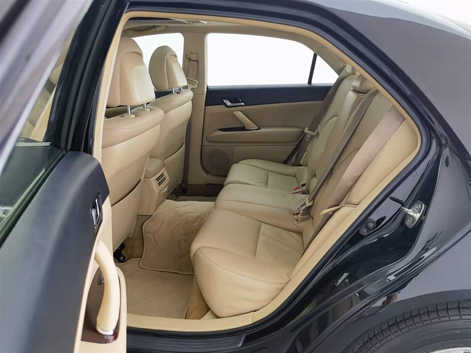 Toyota Reiz Toyota Reiz