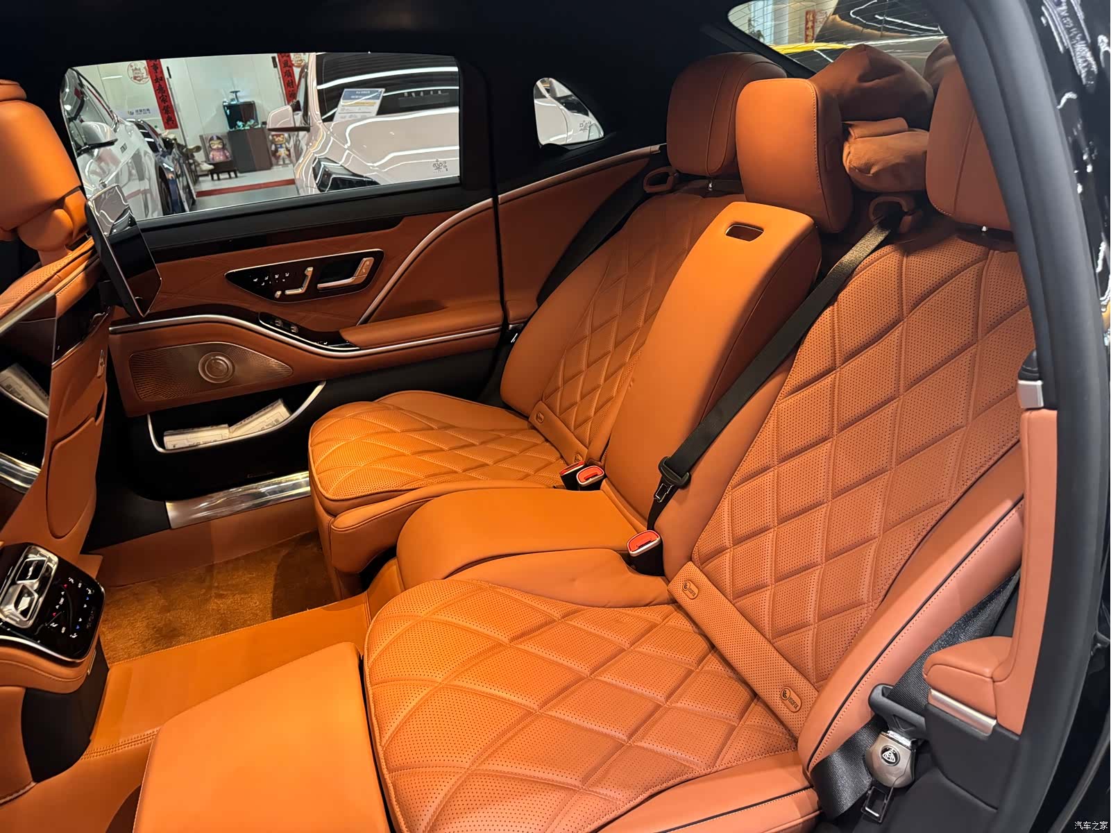 Maybach S-Class, 2023 11