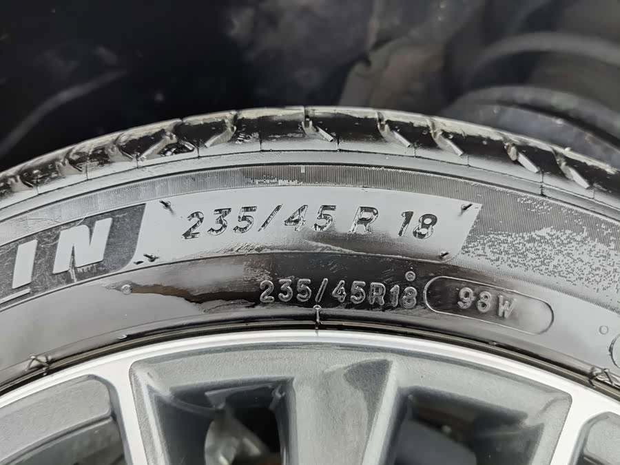 Toyota Camry 2023, фото 24