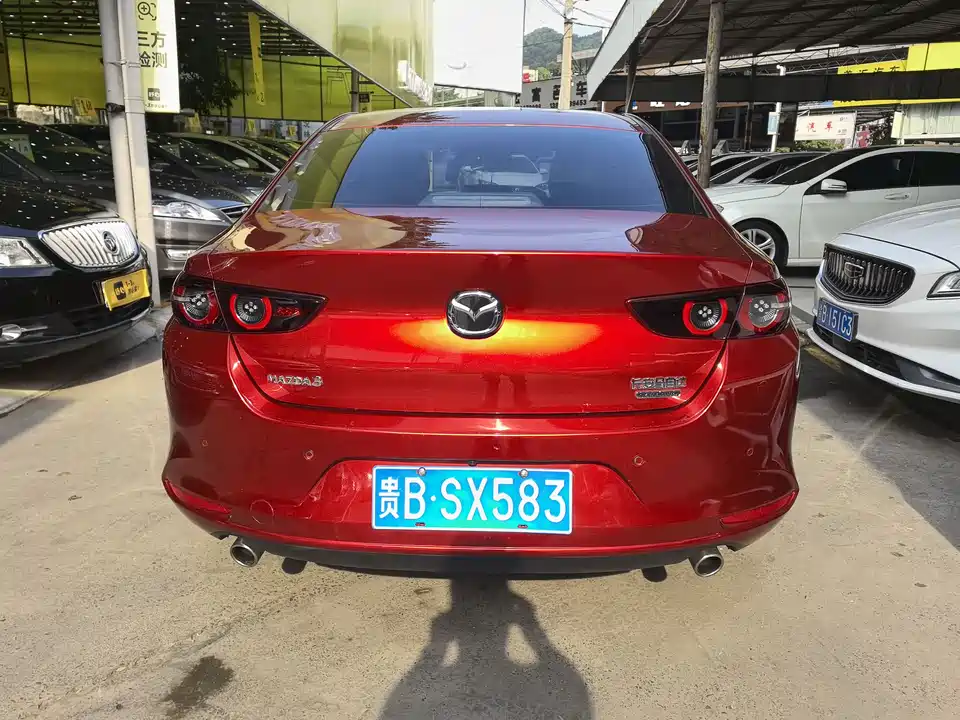 Mazda 3 Angkesaila