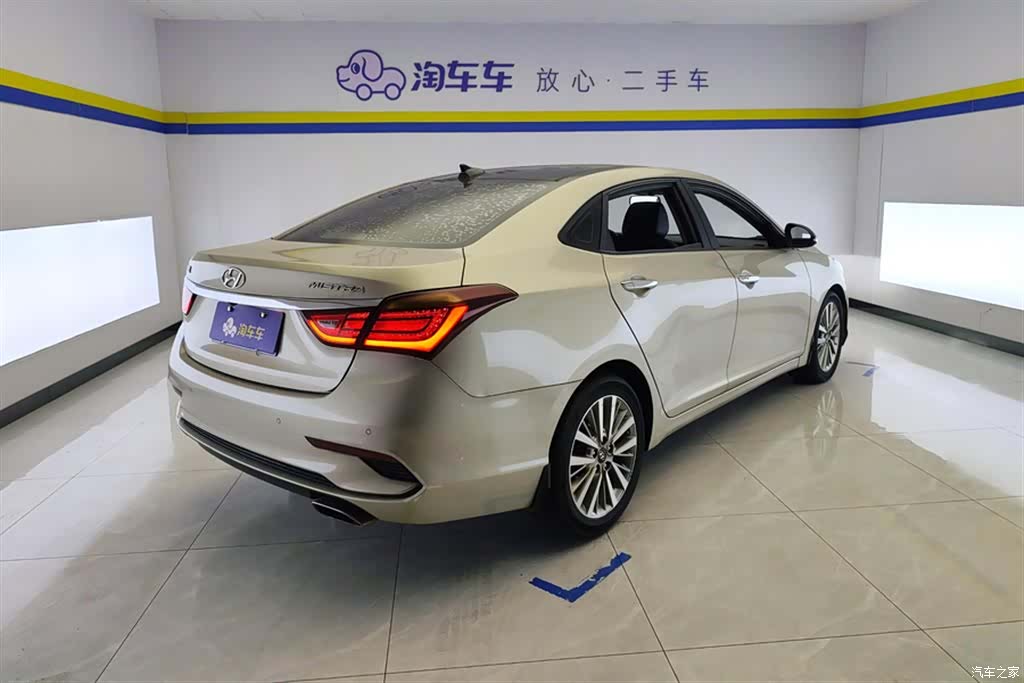 Hyundai DLX, 2018 3