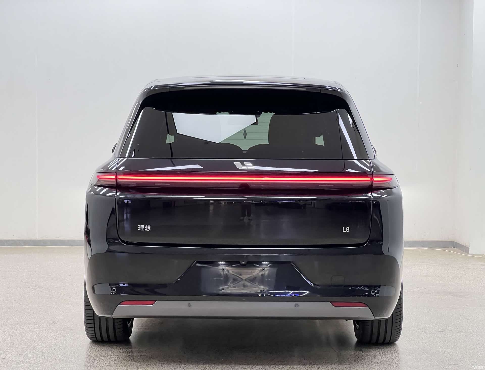 Li Auto L8, 2023 все фото