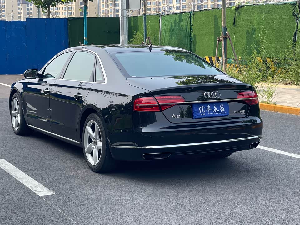 Audi A8