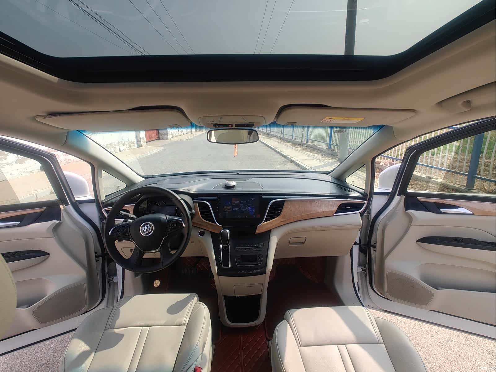 Buick GL8, 2018 13