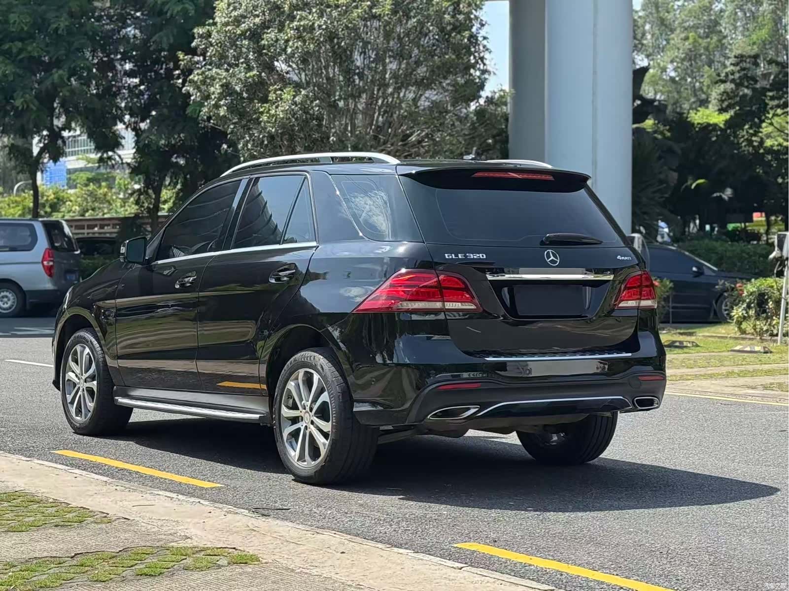 Mercedes-Benz GLE, 2017 3
