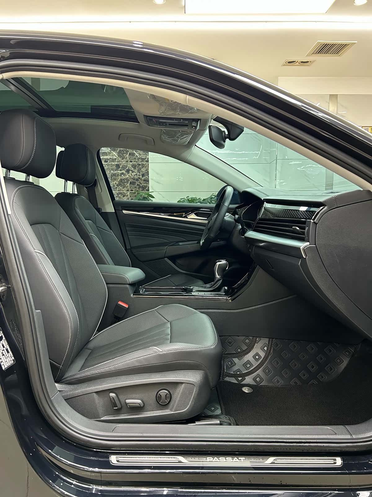 Volkswagen Passat, 2024 10