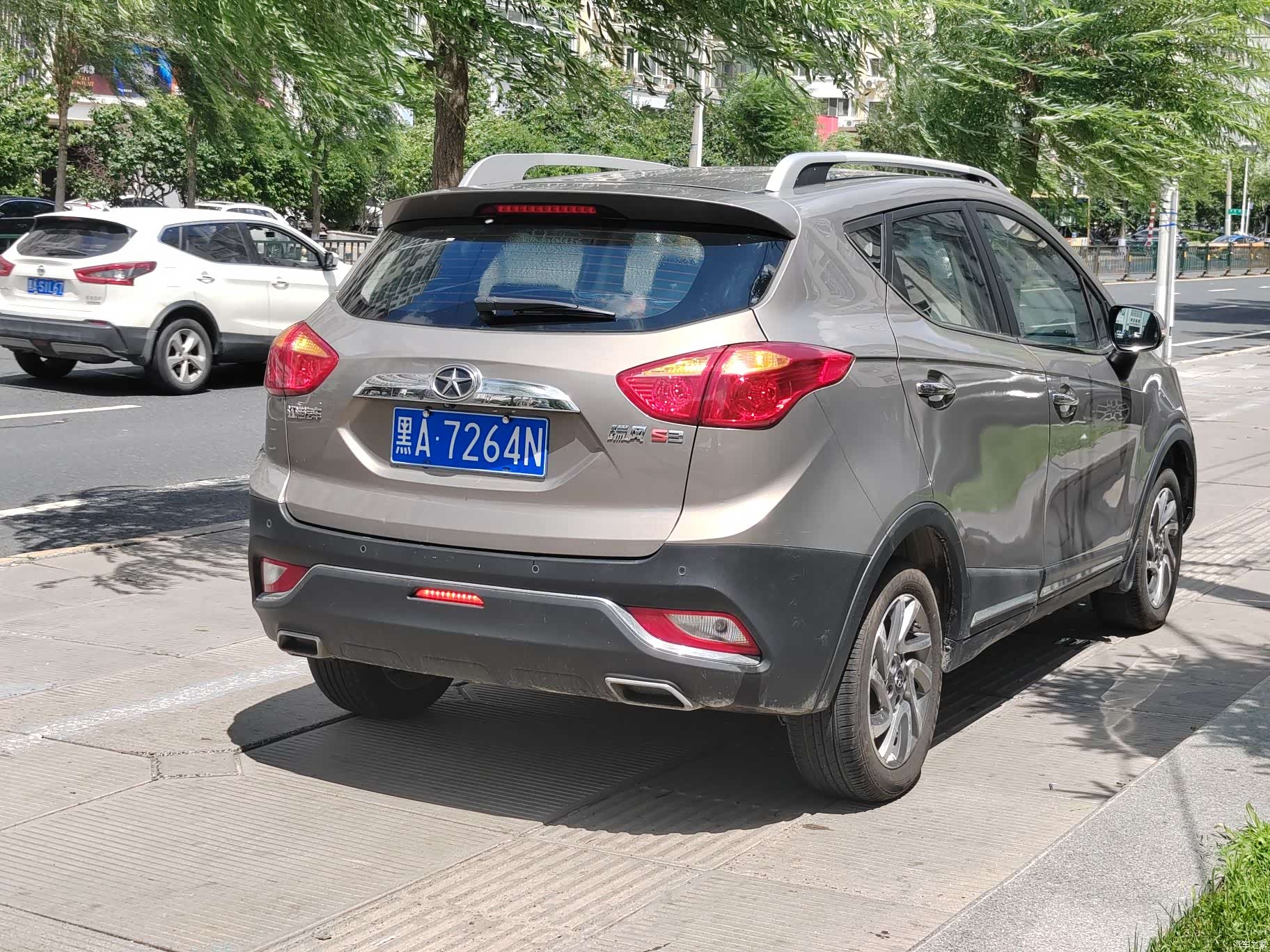 JAC S3, 2016 все фото