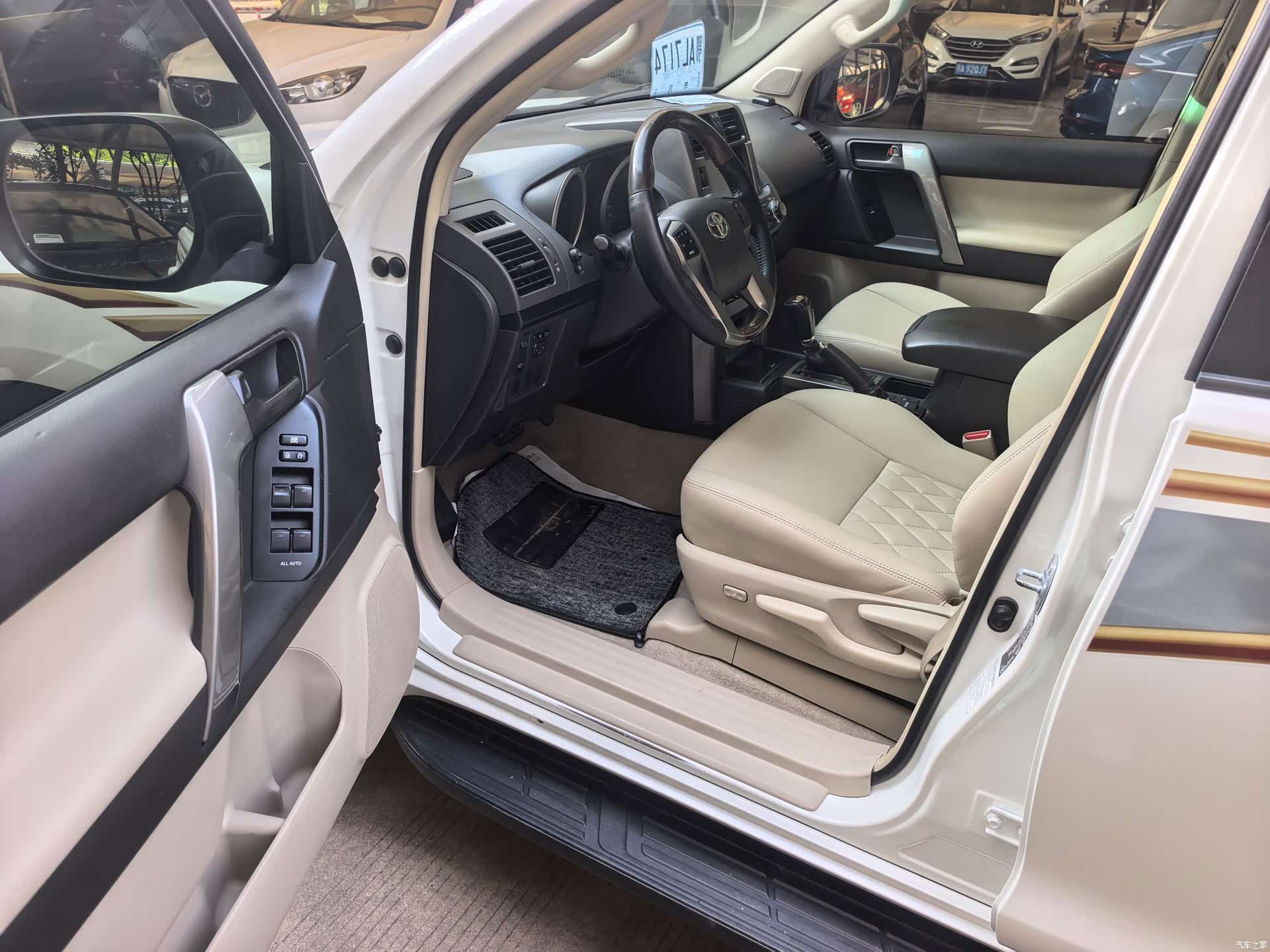 Toyota Prado, 2011 4