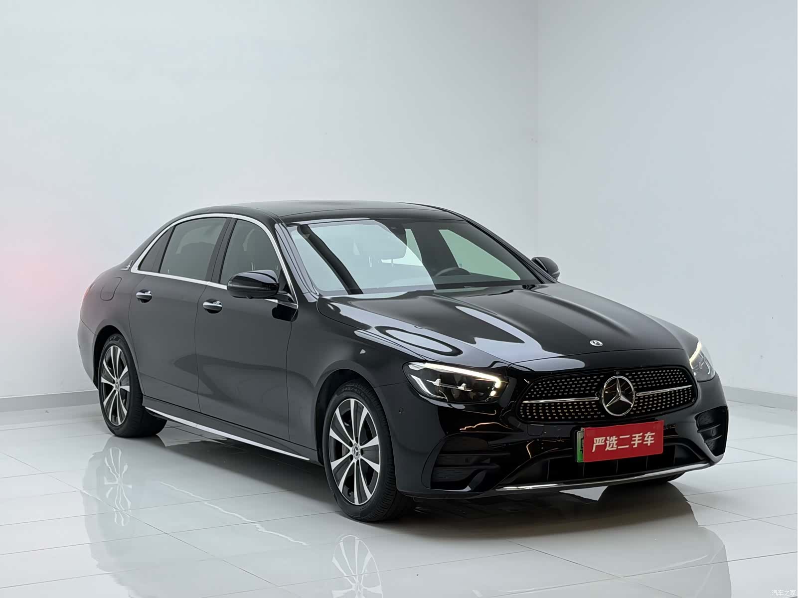 Mercedes-Benz E-Class, 2023 3