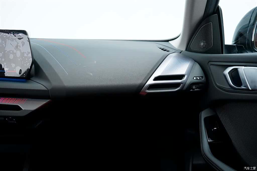BMW 2 Series, 2025 18
