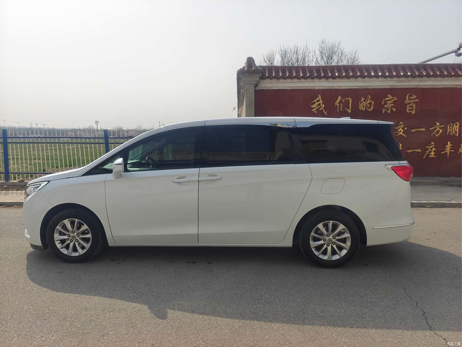 Buick GL8, 2018 8