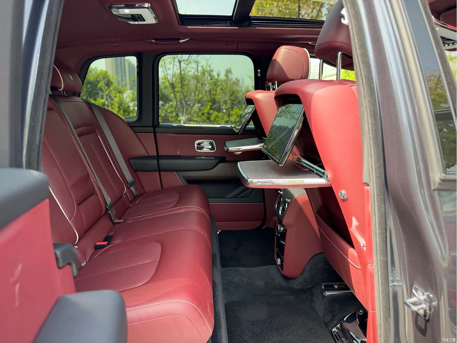 Rolls-Royce Cullinan, 2019 19