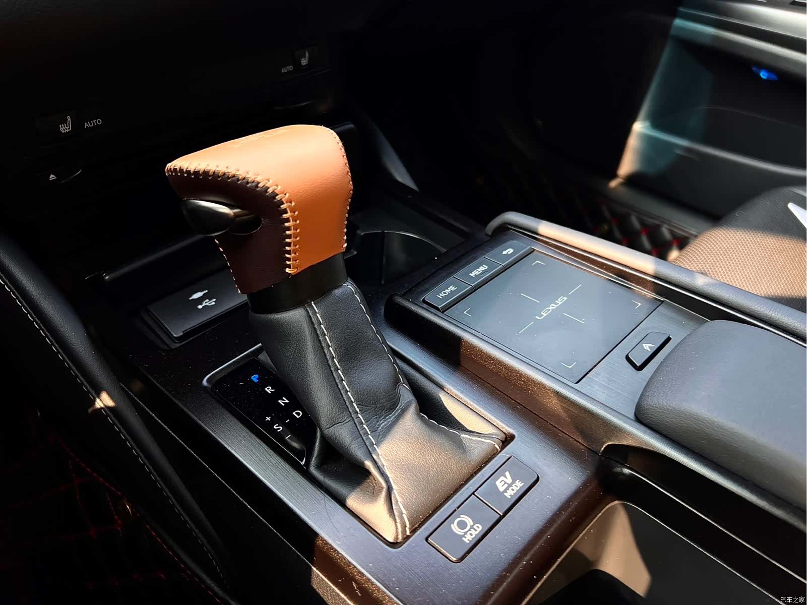 Lexus ES, 2020 13