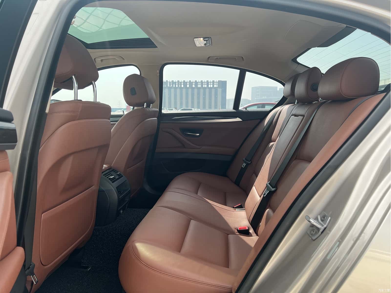 BMW 5 Series, 2017 8