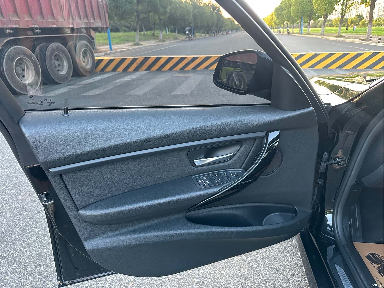 BMW 3 Series, 2017 11