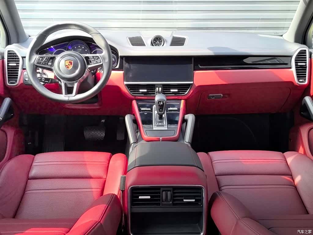 Porsche Cayenne, 2019 все фото