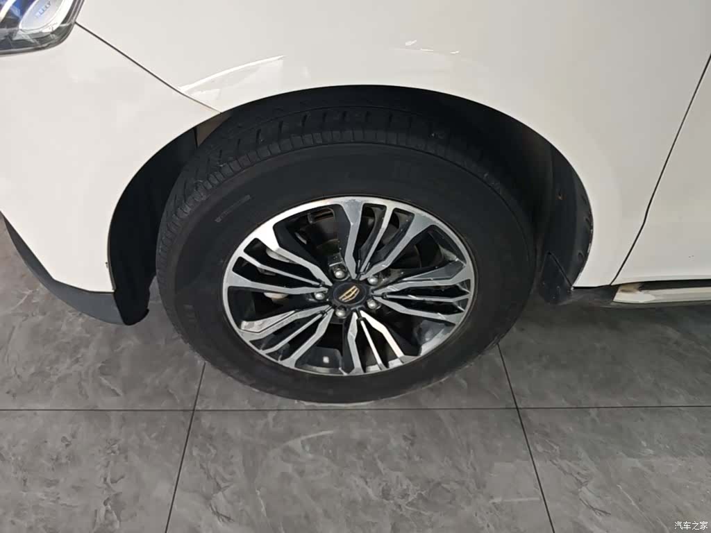 Geely X6, 2016 23