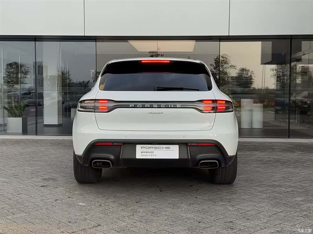Porsche Macan, 2024 8