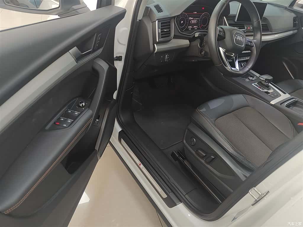 Audi Q5L, 2020 9