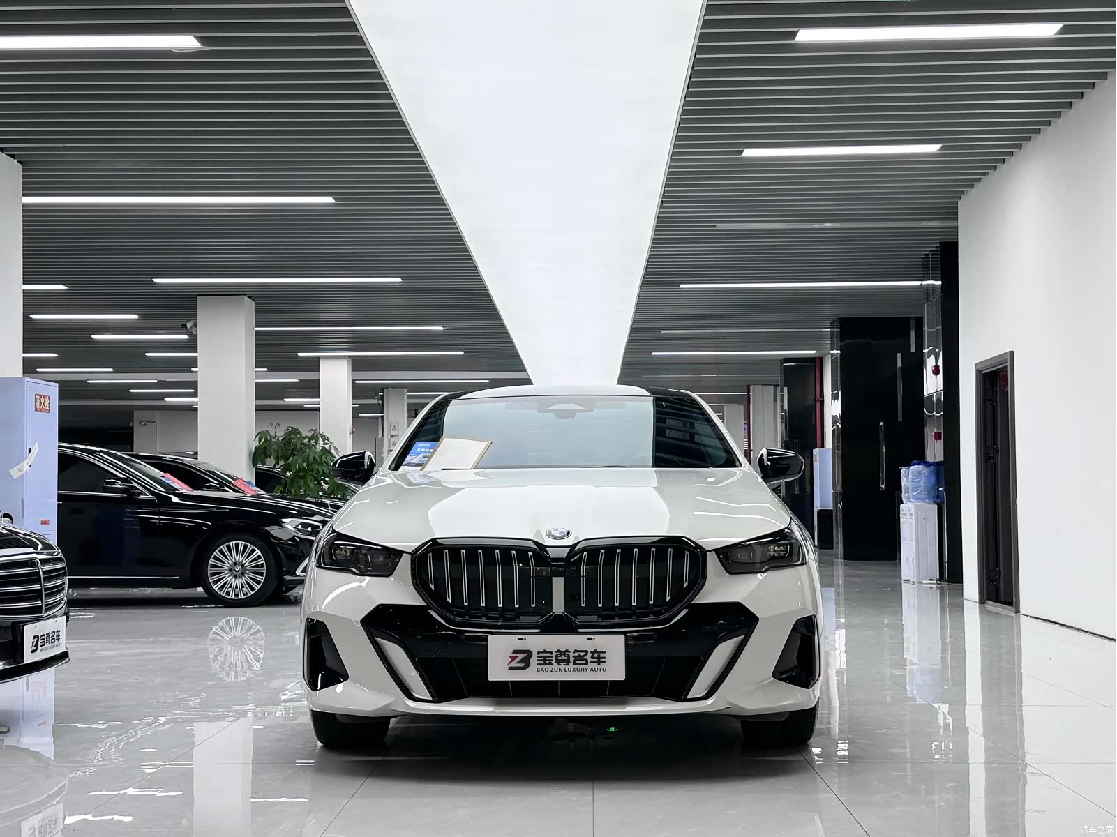 BMW 5 Series, 2024 2