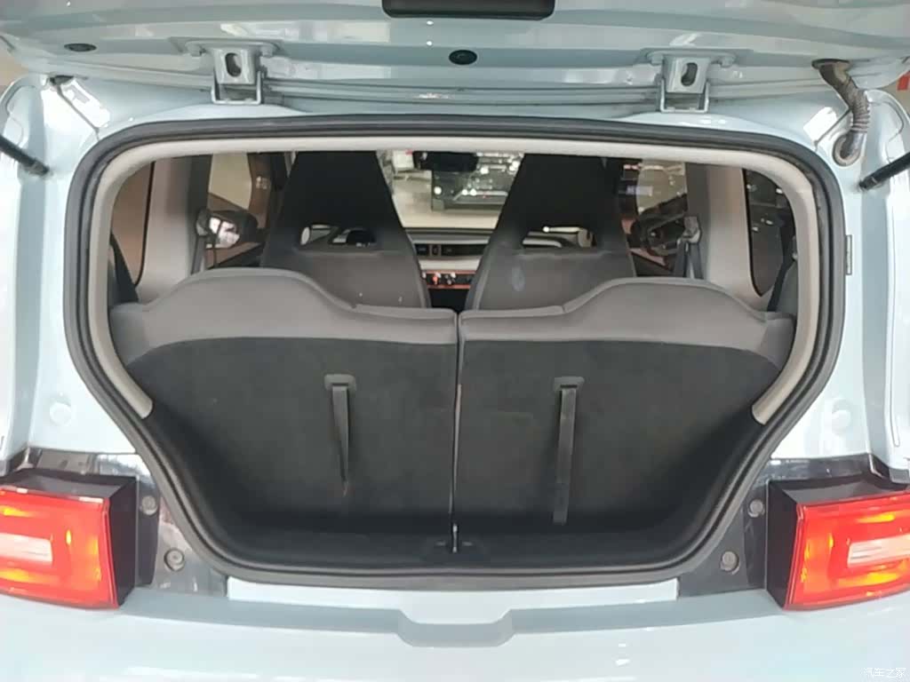 Wuling MINIEV, 2020 19