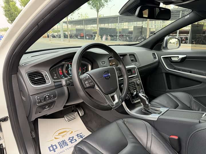 Volvo V60, 2014 года фото 12
