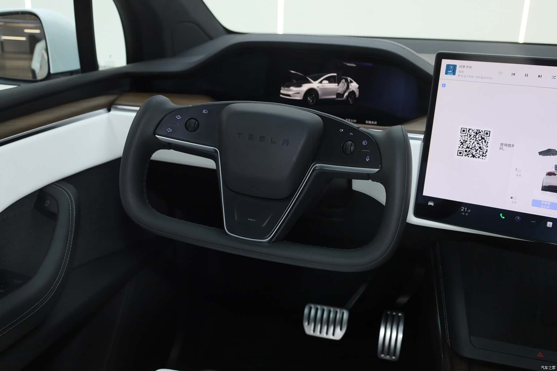 Tesla Model X, 2023 16