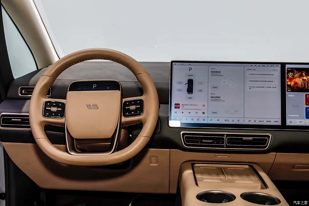 Li Auto MEGA, 2025 29