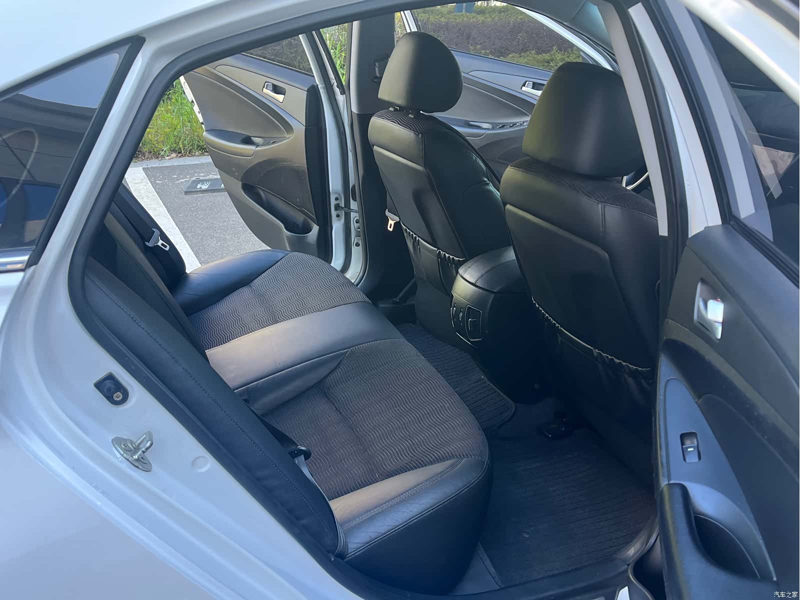 Hyundai Sonata, 2012 9
