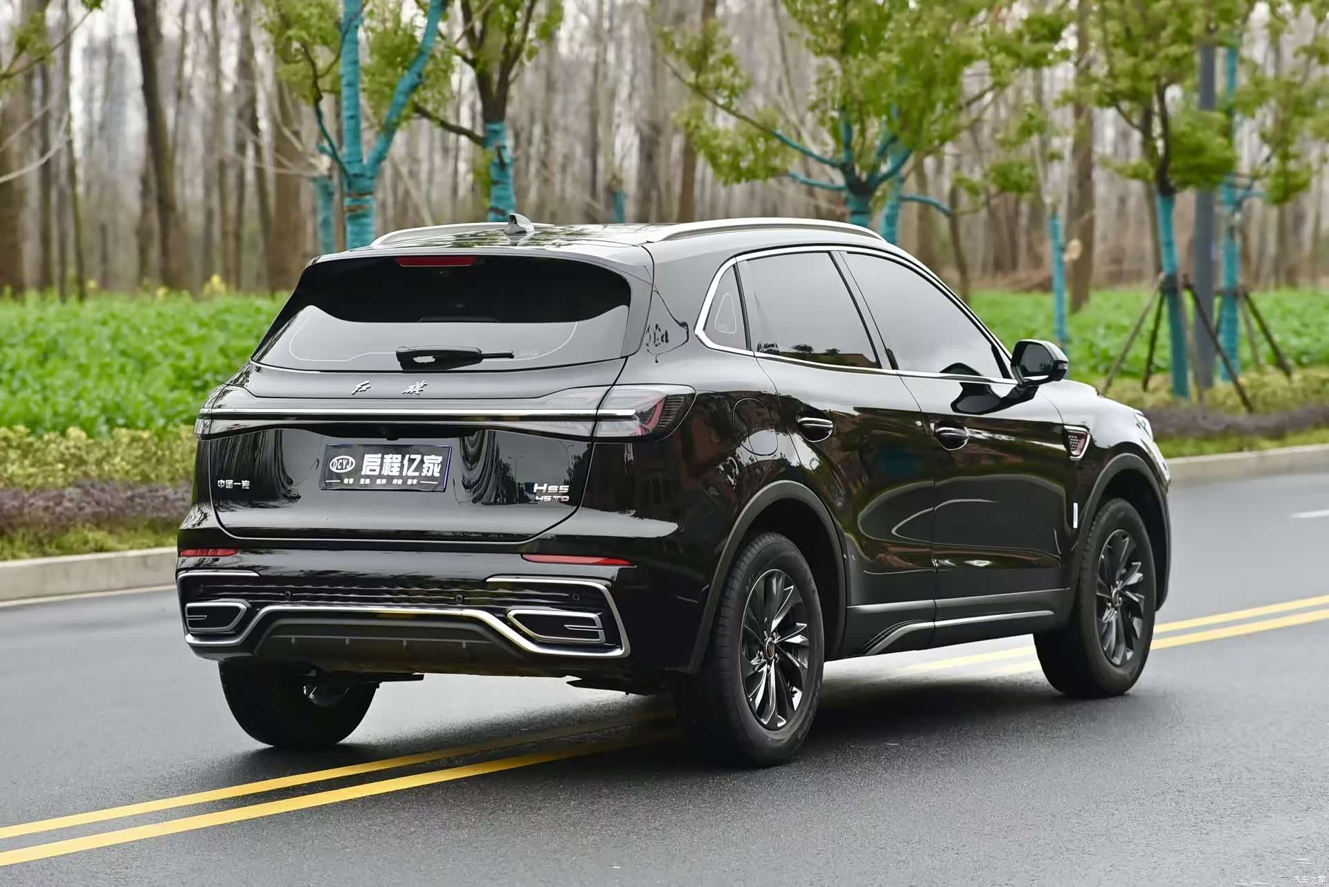 Hongqi HS5, 2026 18