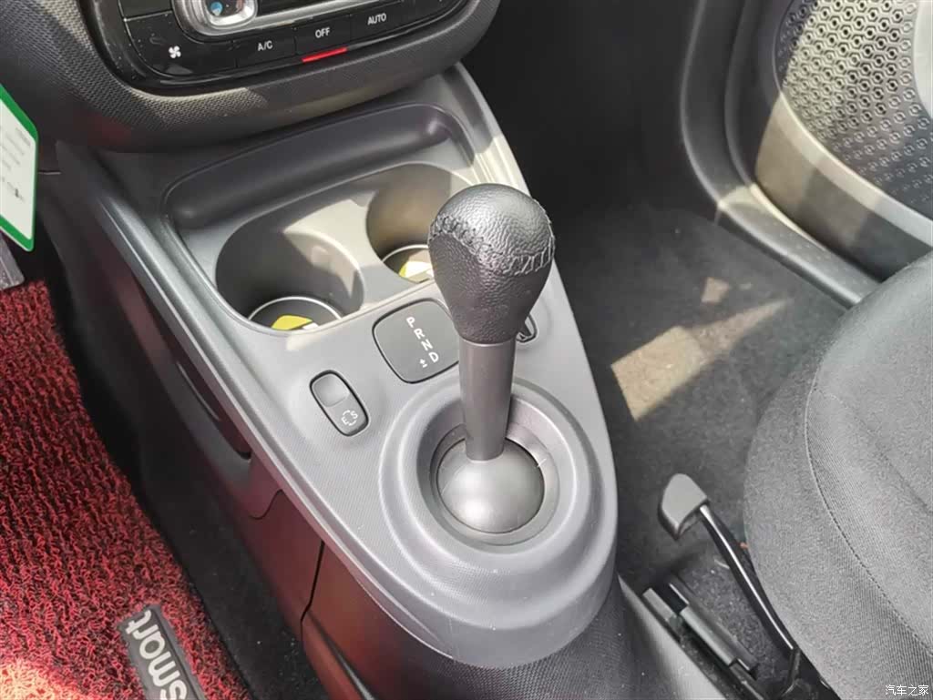 Smart Fortwo, 2017 13