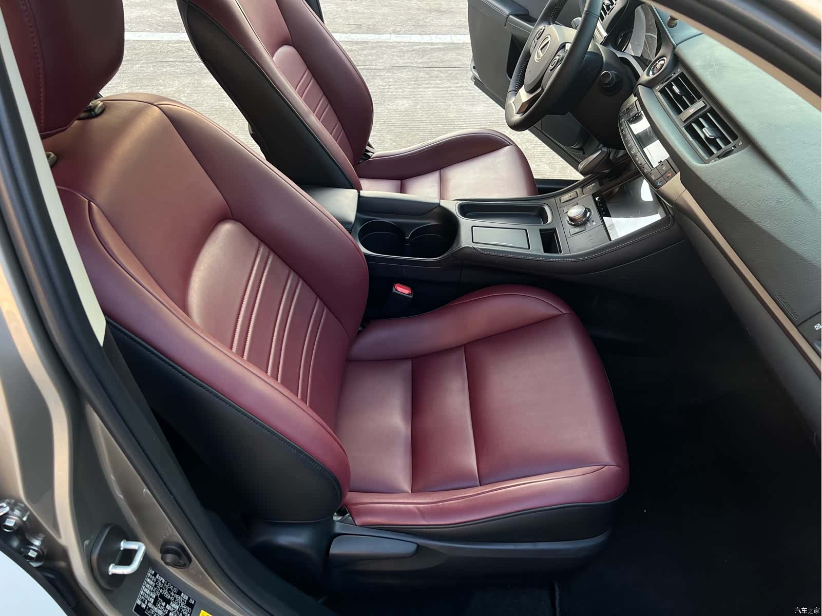 Lexus CT, 2018 8