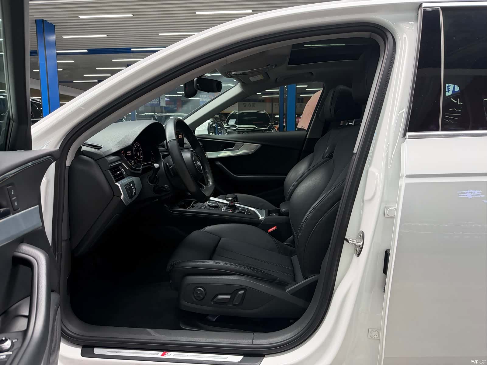 Audi A4L, 2018 6