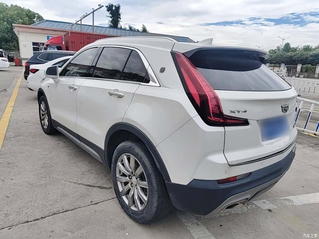 Cadillac XT4, 2020 все фото