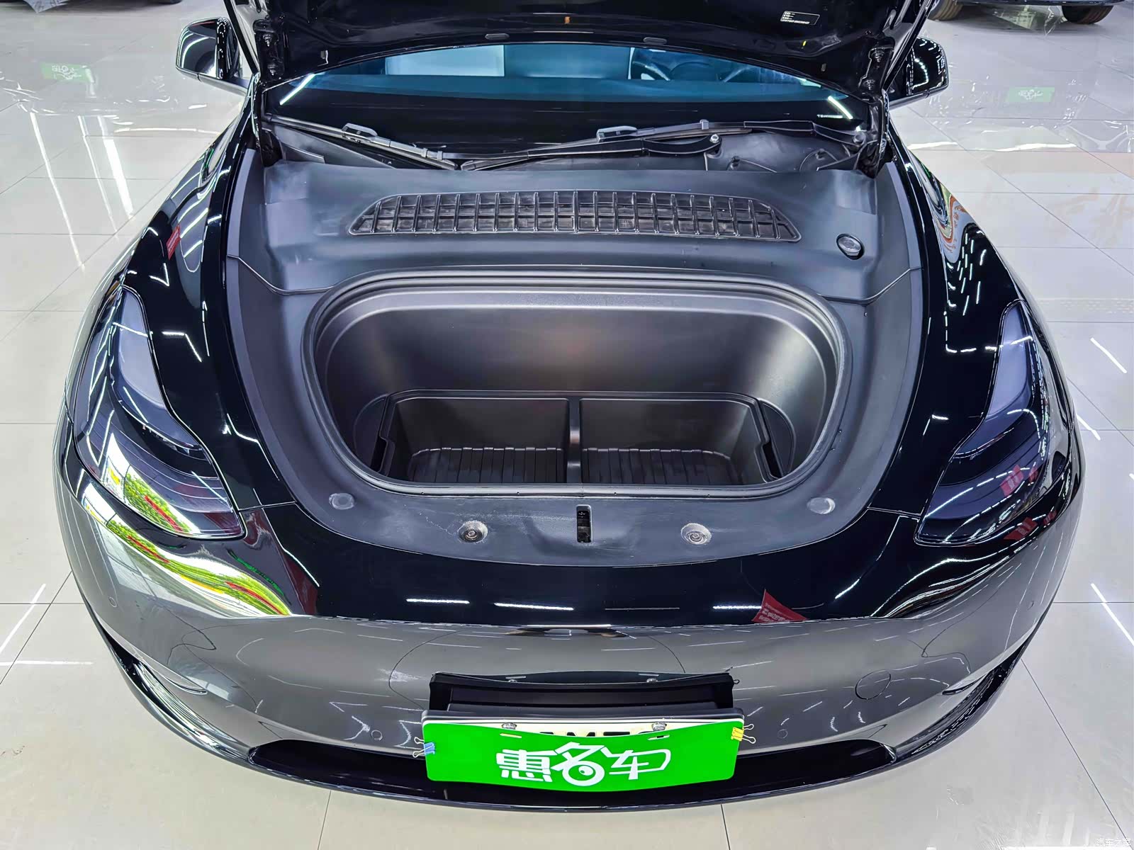 Tesla Model Y, 2022 все фото