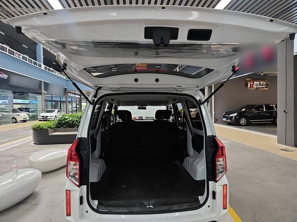 Wuling Wuling Hongguang PLUS Wuling Wuling Hongguang PLUS