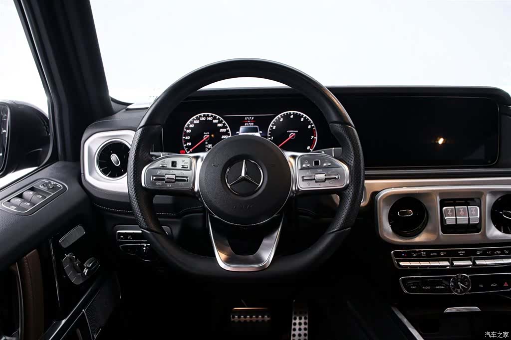 Mercedes-Benz G-Class, 2024 7