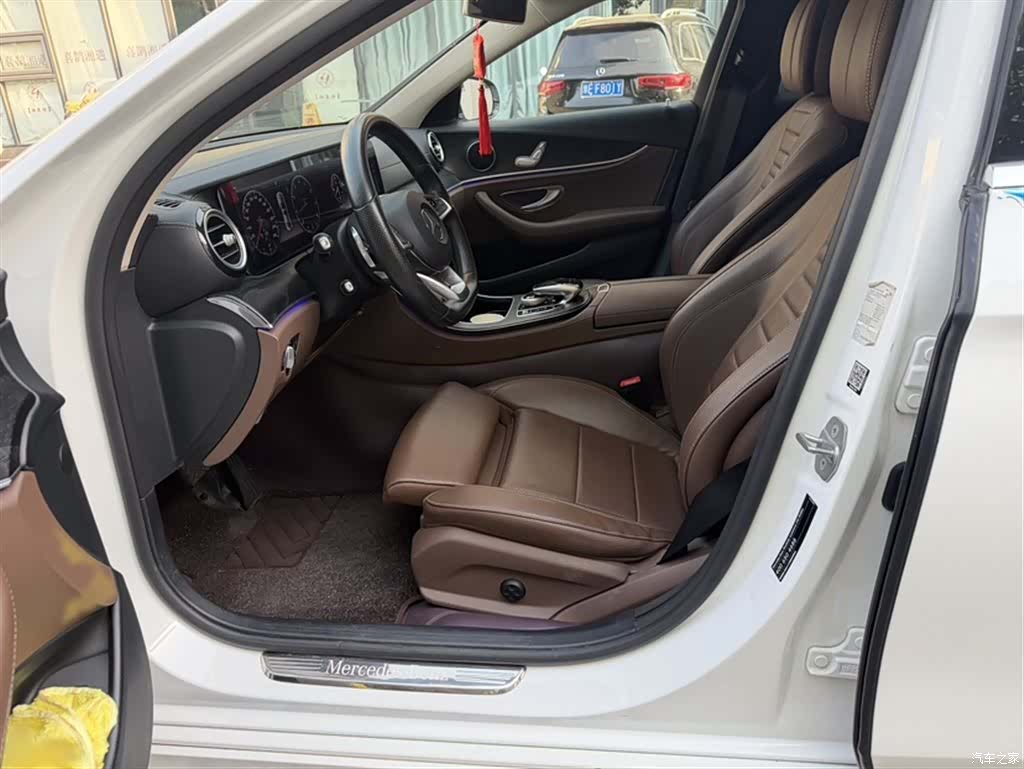 Mercedes-Benz E-Class, 2018 11