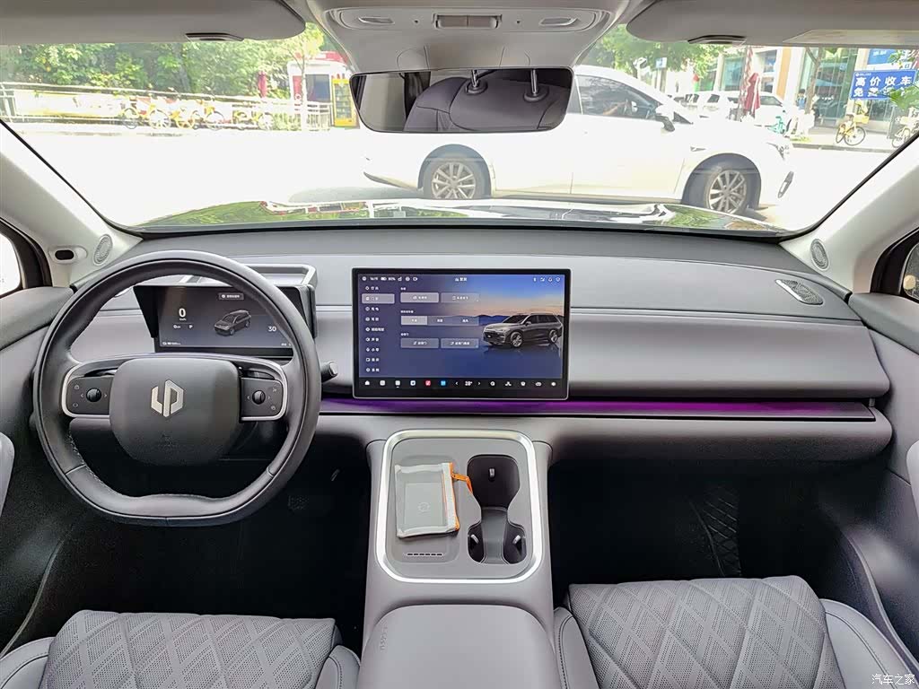 Leapmotor C16, 2026 10
